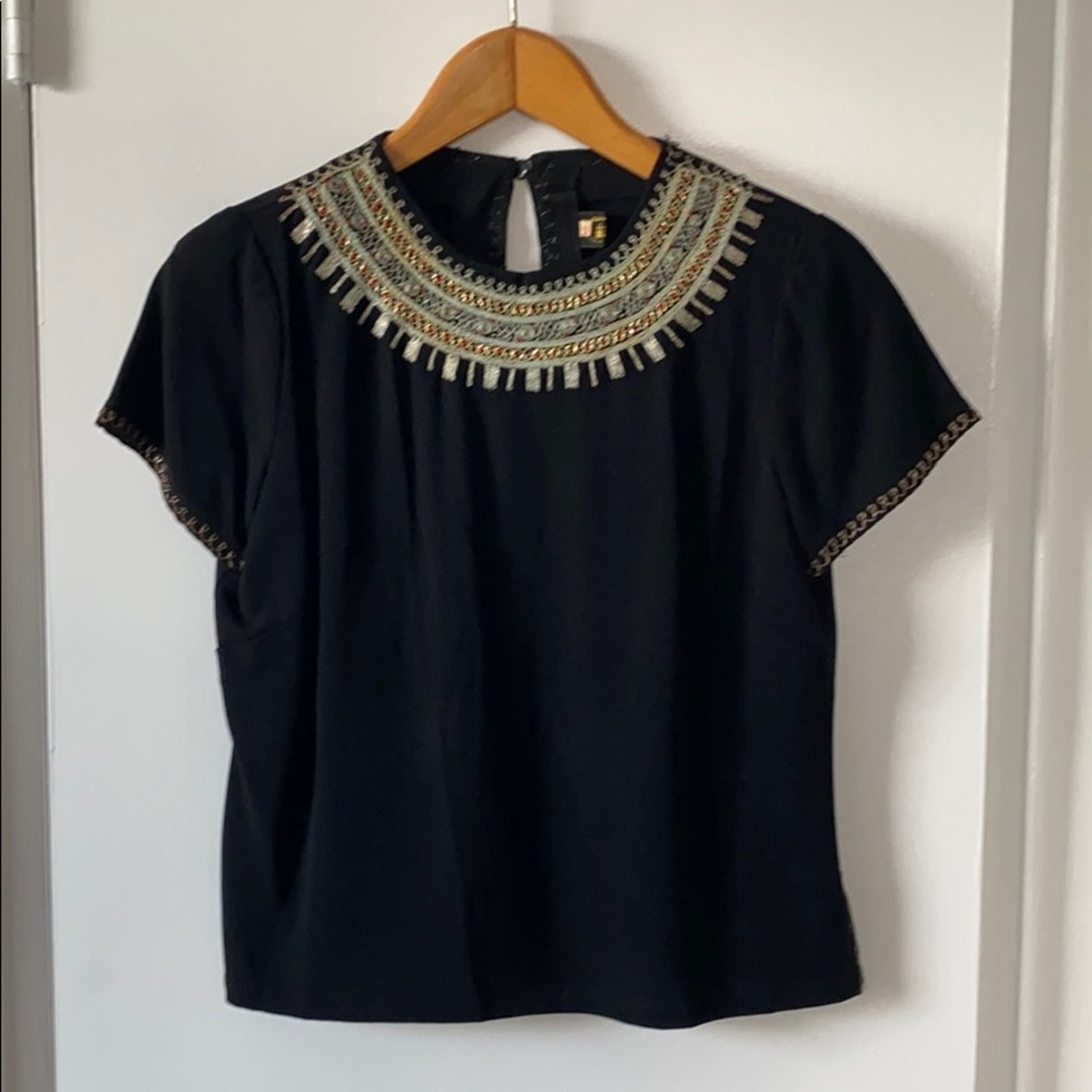 Decorative Scoop Neck Sleeveless Too